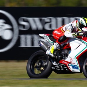 Cluzel ottiene la pole position a termine delle qualifiche Supersport