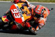 Marquez scivola, ma è in pole position