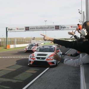 CITE – MISANO, GARA 2. ANCORA DOPPIETTA SEAT CON VALENTINA ALBANESE CHE VINCE DAVANTI A JORDI GENÉ