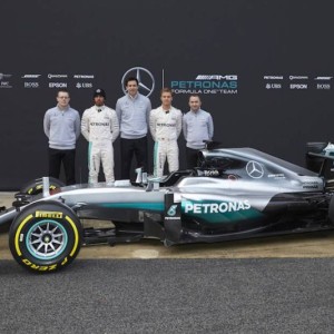 F1: THE SILVER ARROW W07 BREAKS COVER