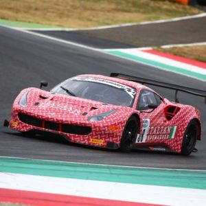 DANIEL MANCINELLI (FERRARI 488 GT3) E MIRKO BORTOLOTTI (LAMBORGHINI HURACAN), POLE NELLA CLASSE SUPER GT3