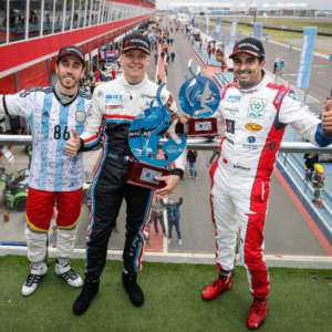 THE SÉBASTIEN LOEB RACING CONQUERS THE PODIUMS OF THE WTCC TROPHY