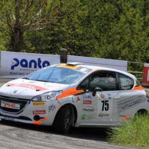 LA RALLY SPORT EVOLUTION SCHIERA MERELLI AL RALLY DEL CASENTINO