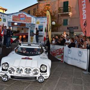 Comas attacca, "Lucky" consolida la leadership al Rallye Elba Storico