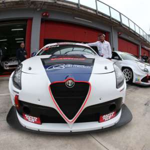 V-Action, con Luigi Ferrara e Tommaso Mosca il rientro nel TCR Italy delle Alfa Romeo Giulietta.