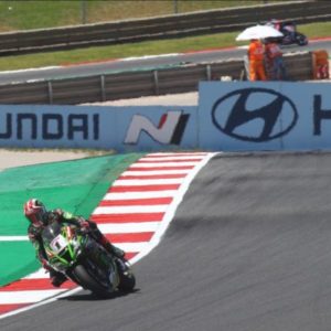 Rea claims Championship lead with Race 2 victory