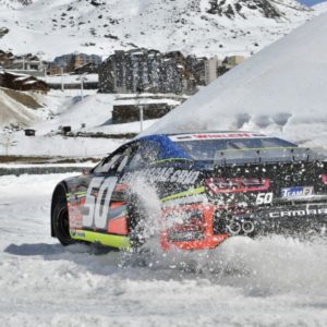 Una prima assoluta: NASCAR on ice!