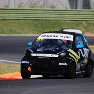 Vitantonio Liuzzi scende nell'arena della smart e-cup con Barbuscia